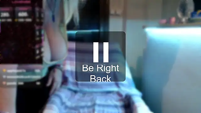 Snapshot of JennaDeluxe chatting on November 18, 6:56 pm JennaDeluxe online show from November 18, 6:56 pm