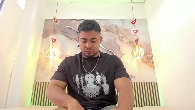 BrianMalonee online show from April 10, 12:32 pm