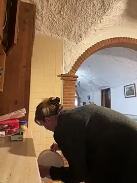 selenaluvv online show from February 27, 10:37 am