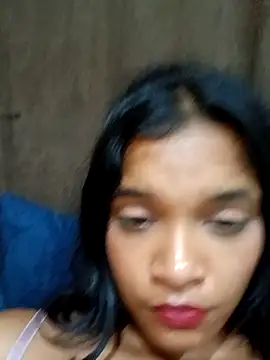 Indianqueen03 online show from December 17, 10:43 pm