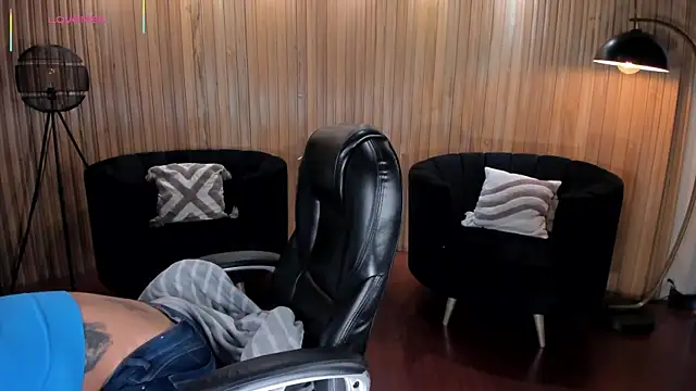 AlessaRomero online show from April 2, 7:55 pm