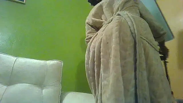 Fine assie online show from April 8, 3:01 pm