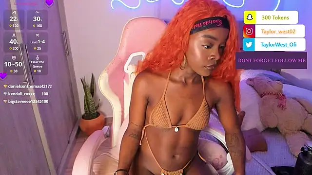 Snapshot of Miss_westt_ chatting on February 27, 11:31 am Miss westt  online show from February 27, 11:31 am