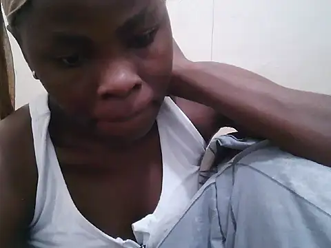 Snapshot of just_ivey chatting on June 10, 4:17 pm just ivey online show from June 10, 4:17 pm