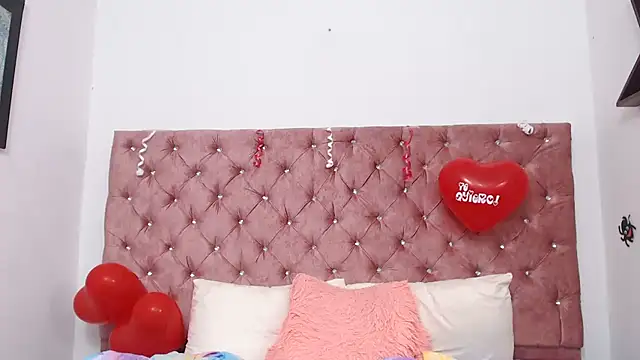 SsofiCollins online show from February 13, 11:17 am