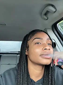 skylarrylee online show from April 30, 7:42 pm