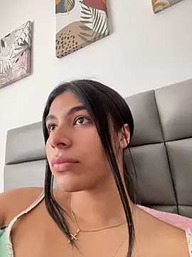 IsabelleFoxx  online show from February 21, 5:03 pm