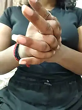 Snapshot of MohiniHott chatting on June 14, 5:09 am MohiniHott online show from June 14, 5:09 am