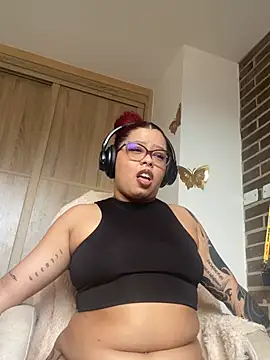 6nalanie online show from April 12, 9:31 pm