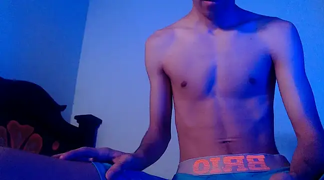 isaaclatino online show from February 25, 2:36 am