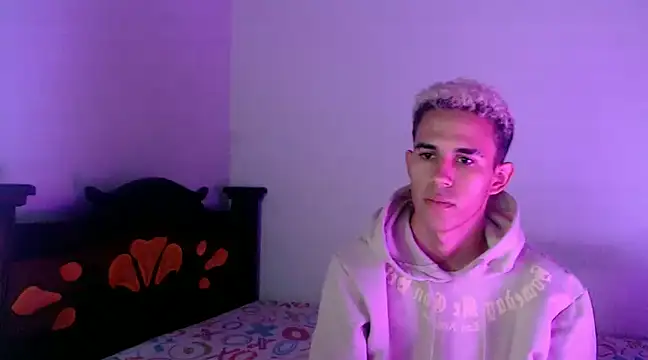 isaaclatino online show from March 3, 6:48 am