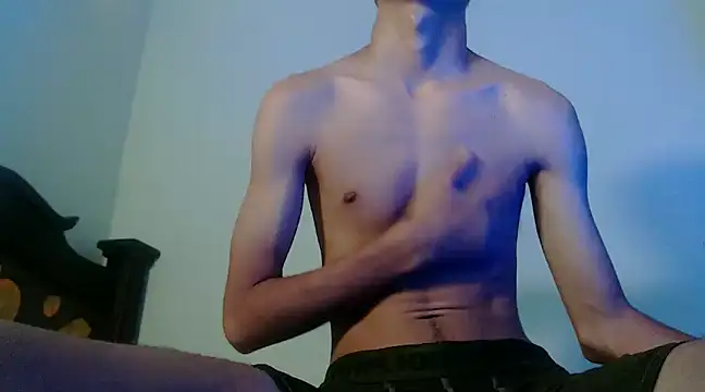 isaaclatino online show from March 4, 4:20 pm