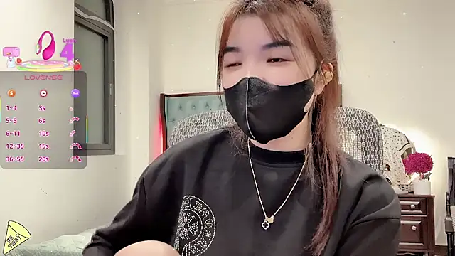 Berrysweet 68 online show from October 28, 2:31 pm