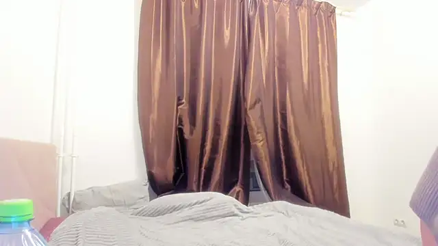 Snapshot of Adela_Vetta chatting on February 2, 3:33 pm Adela Vetta online show from February 2, 3:33 pm