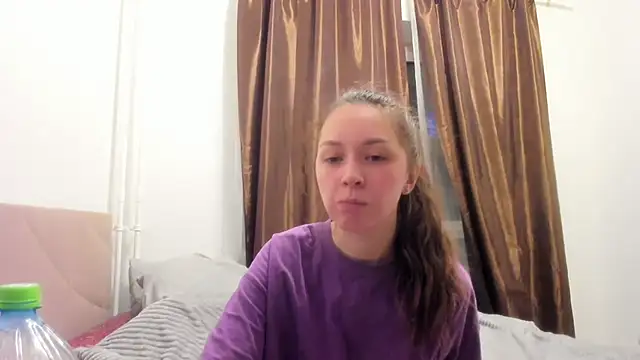 Snapshot of Adela_Vetta chatting on February 9, 3:38 pm Adela Vetta online show from February 9, 3:38 pm