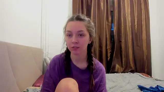 Snapshot of Adela_Vetta chatting on February 12, 3:18 pm Adela Vetta online show from February 12, 3:18 pm