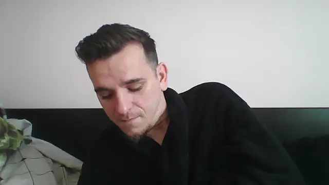 Huge cock22cm online show from March 12, 7:24 am