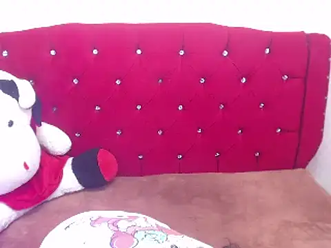 EmmaCowperr online show from February 13, 12:32 pm