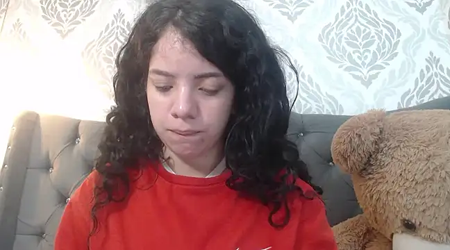 EmmaCowperr online show from February 24, 1:21 pm