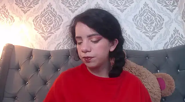 EmmaCowperr online show from March 5, 4:57 pm