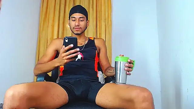 Snapshot of DanteSantoro chatting on September 25, 12:53 pm DanteSantoro online show from September 25, 12:53 pm