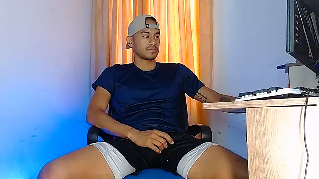 DanteSantoro online show from July 9, 9:19 pm