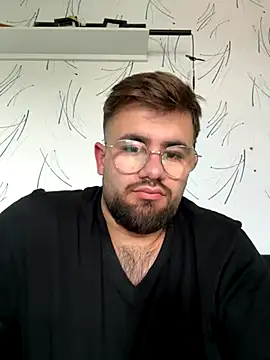 Snapshot of yxssxn24403 chatting on October 5, 12:25 pm yxssxn24403 online show from October 5, 12:25 pm