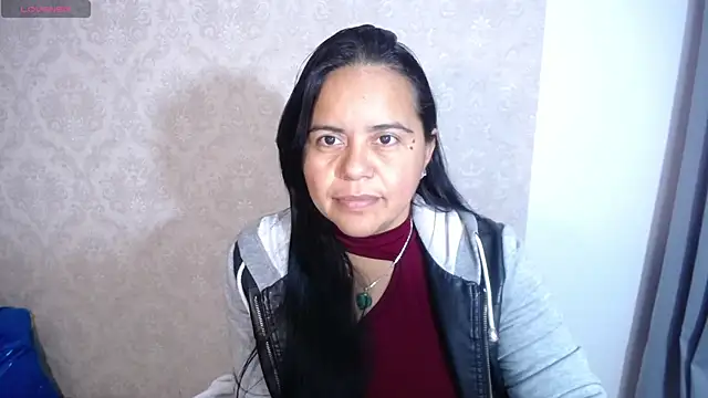 Snapshot of kendra__mamba chatting on February 6, 1:05 am kendra mamba online show from February 6, 1:05 am