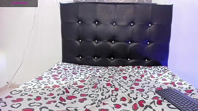 katybabyg online show from March 17, 1:03 pm