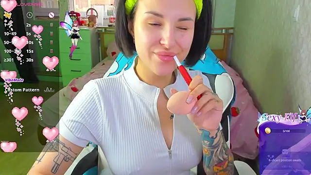 folinskayyya online show from March 18, 4:15 am