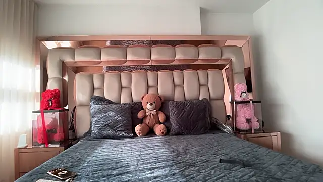 candy-sam28 online show from March 22, 9:18 pm