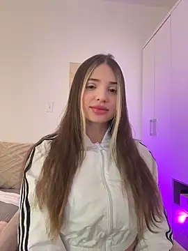 Ashleyjenner  online show from March 10, 1:05 pm