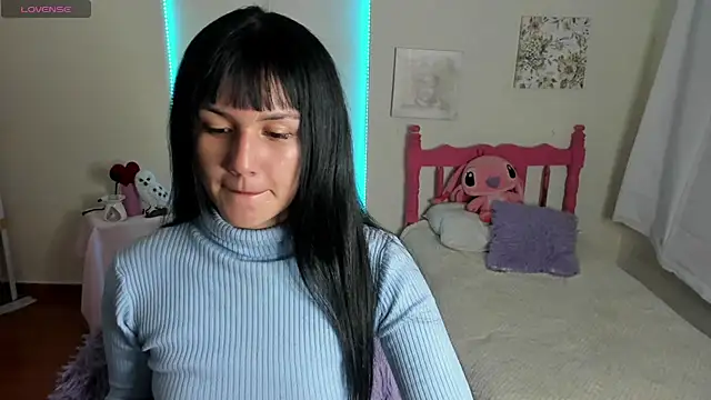 cute roxy online show from March 5, 2:36 am