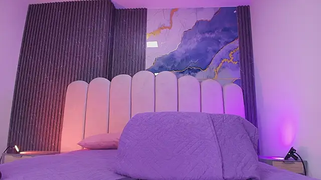 hot dione online show from March 12, 7:20 pm