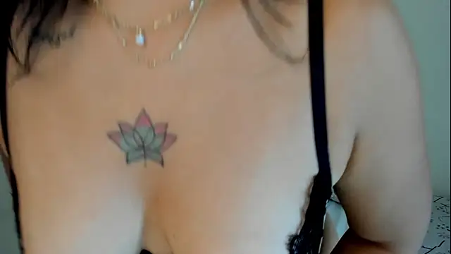 LisaHadwin online show from March 26, 3:28 pm