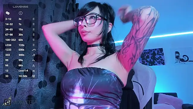 satanbabee online show from November 26, 1:17 am