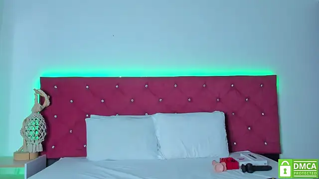 Ruth harvey  online show from February 5, 11:12 am