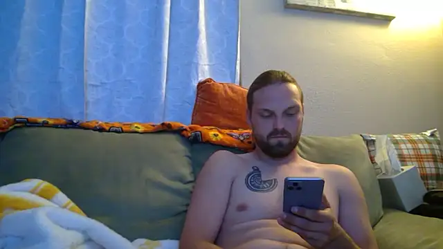 Snapshot of VitaminmanFL chatting on October 25, 10:23 am VitaminmanFL online show from October 25, 10:23 am