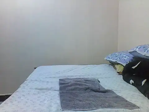 princess-cutie12 online show from October 4, 7:45 pm