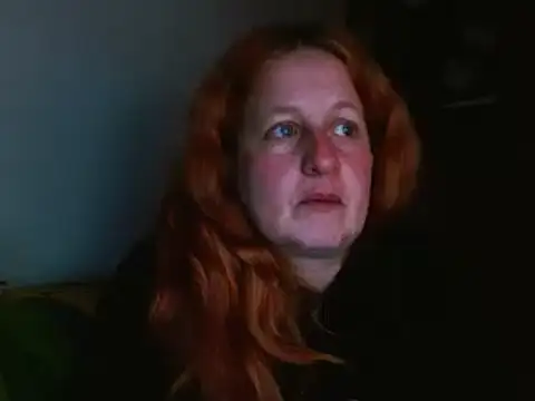 ViioletaMora online show from November 15, 9:43 pm