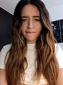 maliciaworld online show from January 5, 8:56 pm