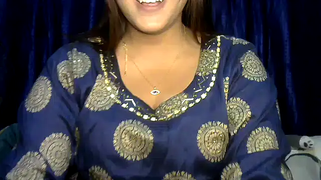 Snapshot of Princess_noorjahan chatting on November 11, 4:51 pm Princess noorjahan online show from November 11, 4:51 pm
