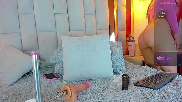 Salomethompson- online show from March 11, 6:36 pm