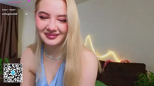 oliviabr0wn0 online show from February 27, 2:11 am