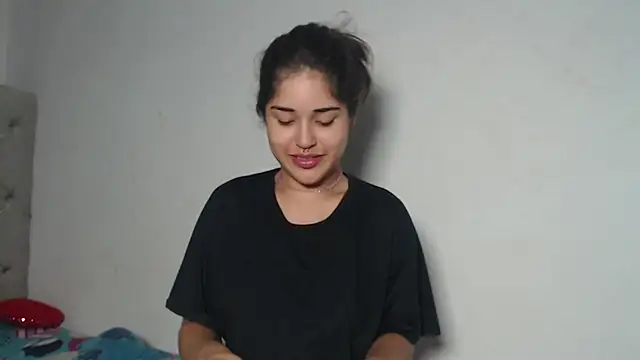 Snapshot of Melody_phillips2 chatting on December 1, 11:15 am Melody phillips2 online show from December 1, 11:15 am