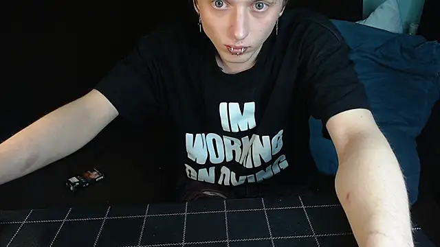 Snapshot of axxxturel chatting on December 10, 2:06 pm axxxturel online show from December 10, 2:06 pm