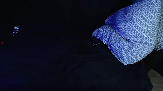 Snapshot of axxxturel chatting on December 19, 12:34 am axxxturel online show from December 19, 12:34 am