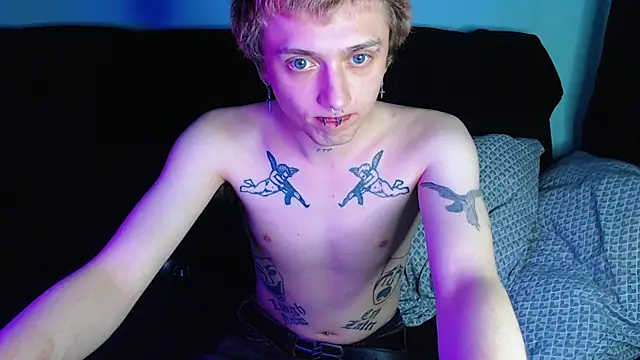 Snapshot of axxxturel chatting on December 28, 10:25 am axxxturel online show from December 28, 10:25 am