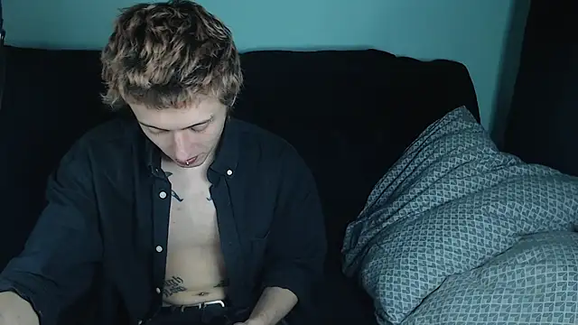 Snapshot of axxxturel chatting on January 1, 7:21 pm axxxturel online show from January 1, 7:21 pm