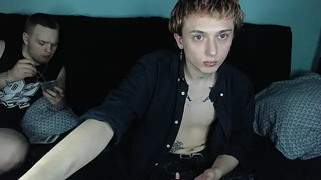 Snapshot of axxxturel chatting on January 7, 12:13 am axxxturel online show from January 7, 12:13 am